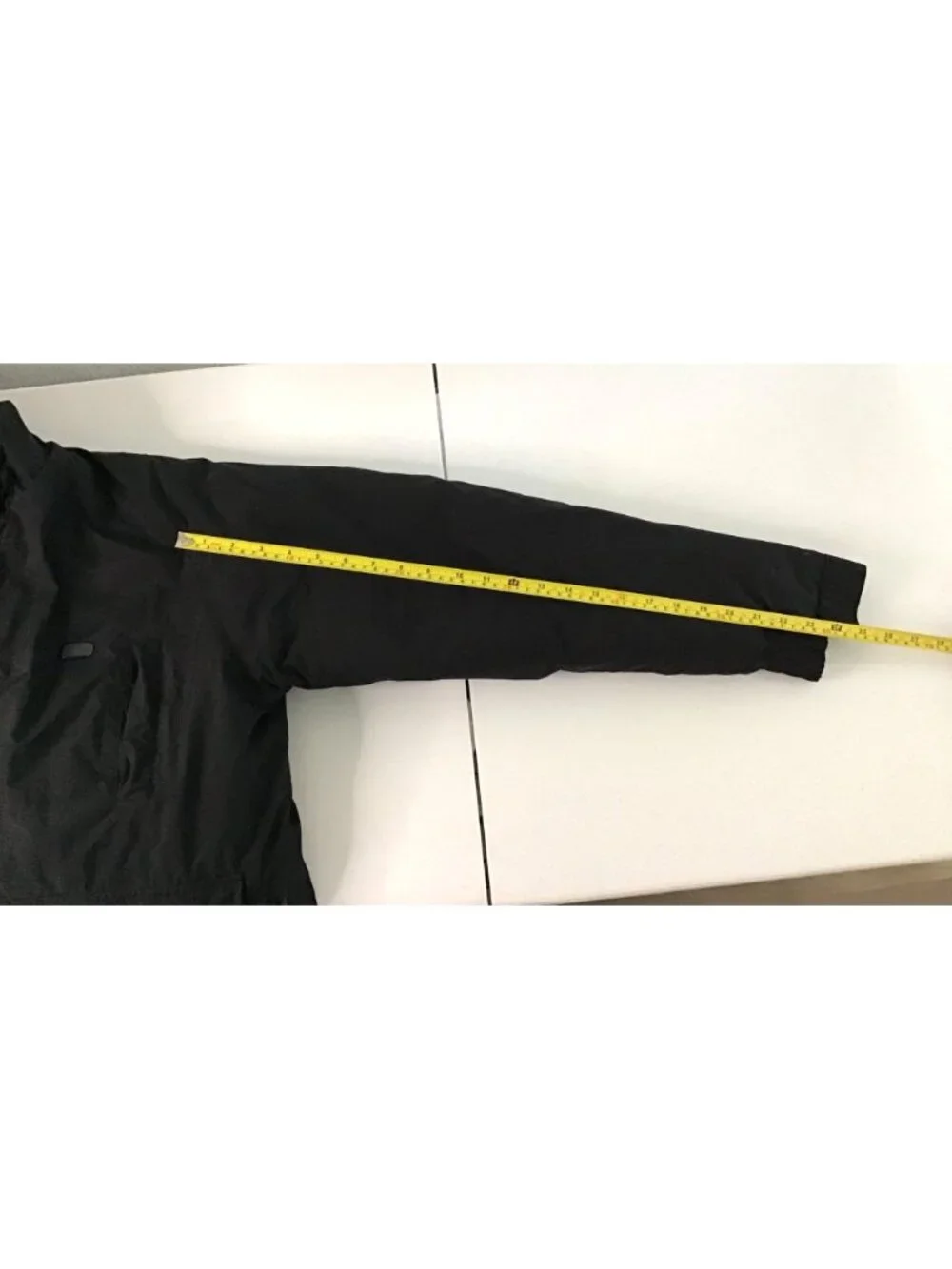 DC- MENS BLACK ULTRA WARM POCKETS ZIPUP PUFFER JACKET SIZE MEDIUM